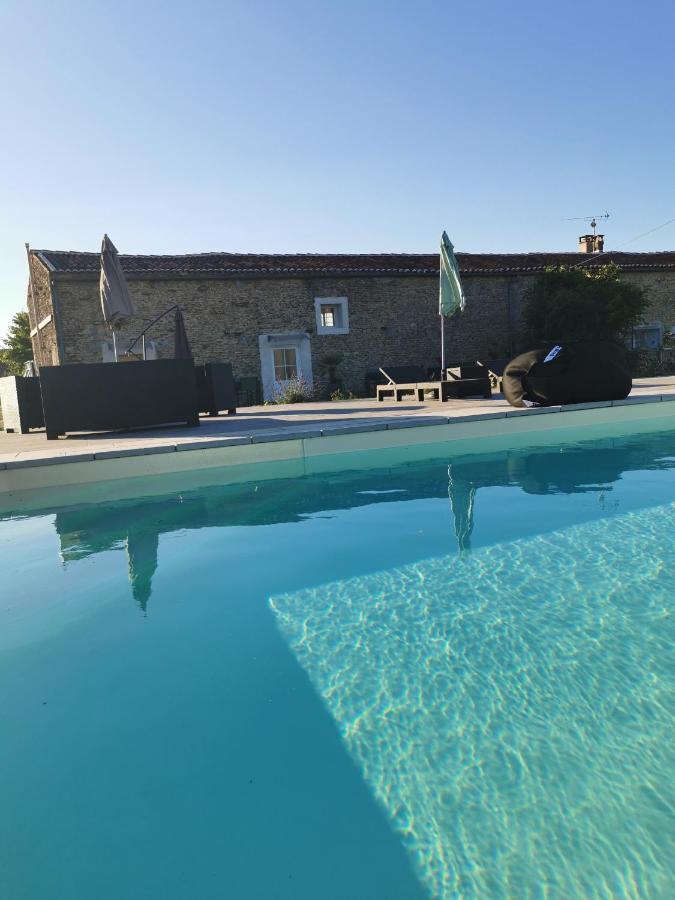 Bed and Breakfast Au Domaine De Gigie Chervettes Exteriér fotografie
